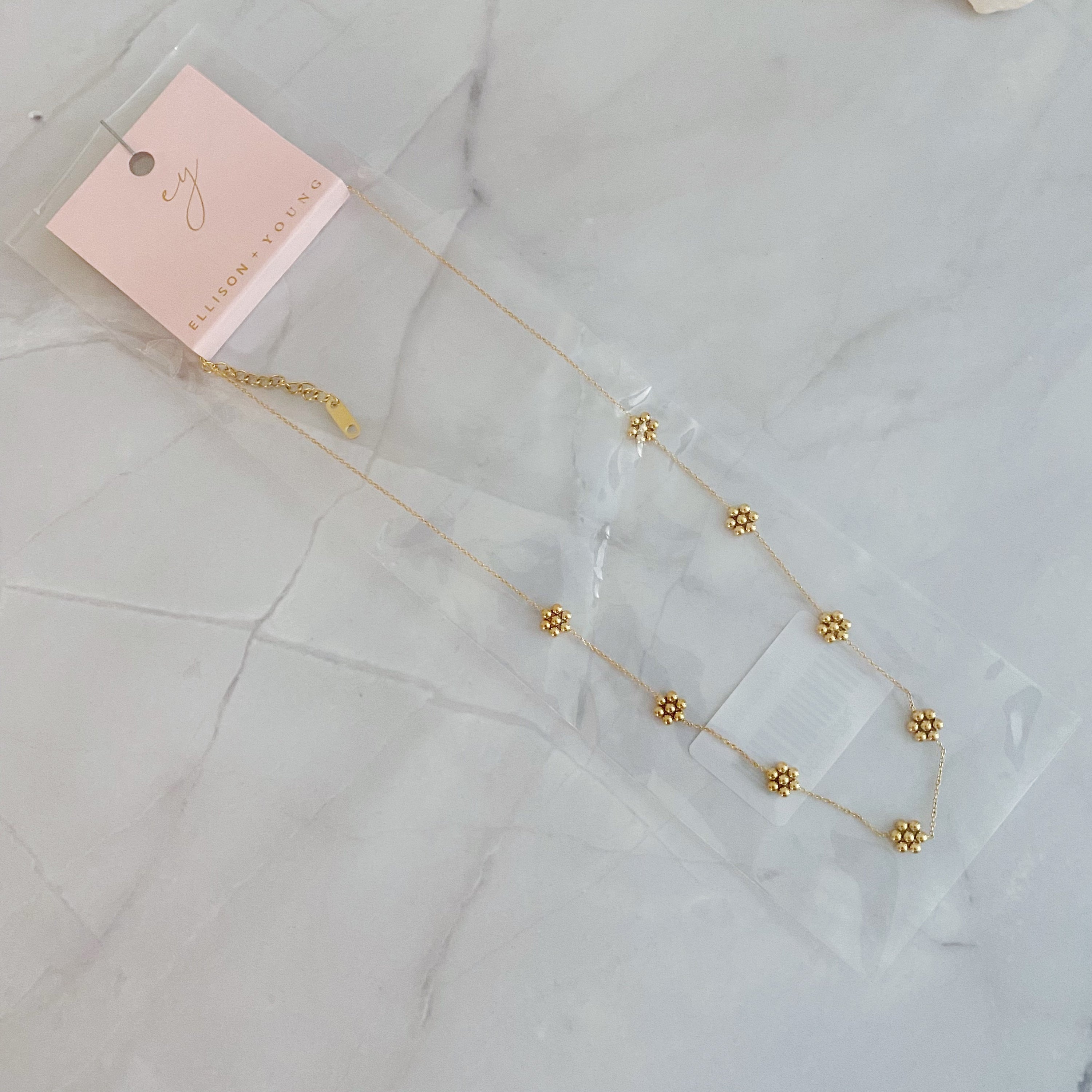Collier Fleurs Dorées Plaqué Or 18k – La Parure Dorée